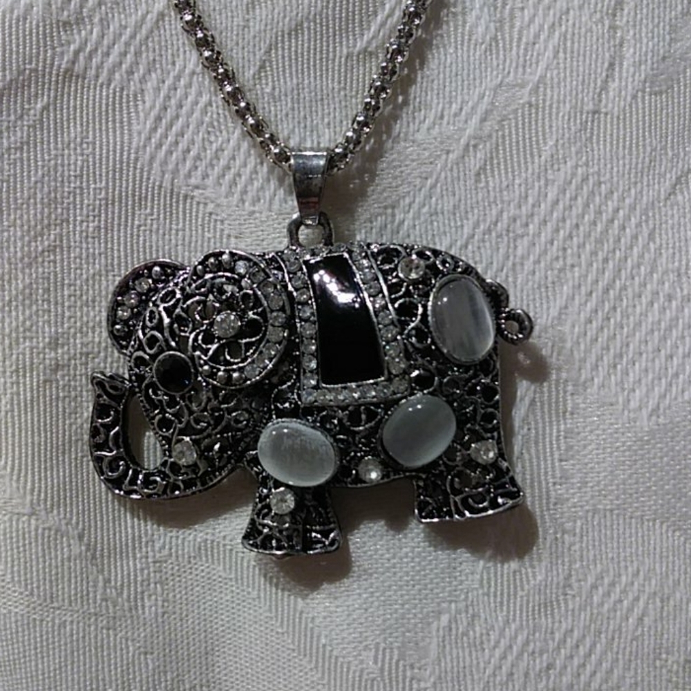 Completely new large silver elephant pendant